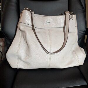 Coach Lexy pebbled grey leather shoulder bag!